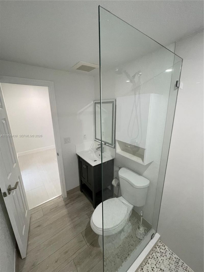 12715 NW 7th St, Miami, FL 33182 Photo