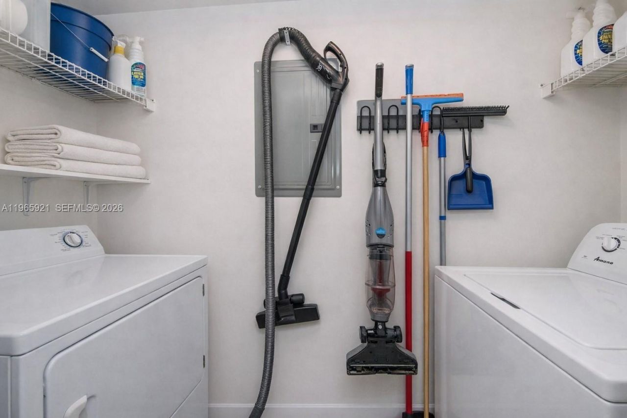 19501 W Country Club Dr , Unit 2415, Aventura, FL 33180 Photo