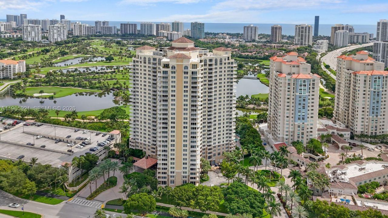 19501 W Country Club Dr , Unit 2415, Aventura, FL 33180 Photo