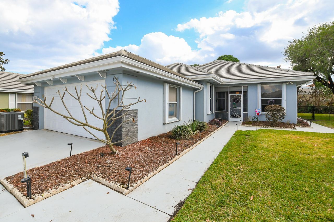 156 NW Bentley Circle, Port Saint Lucie, FL 34986 Photo