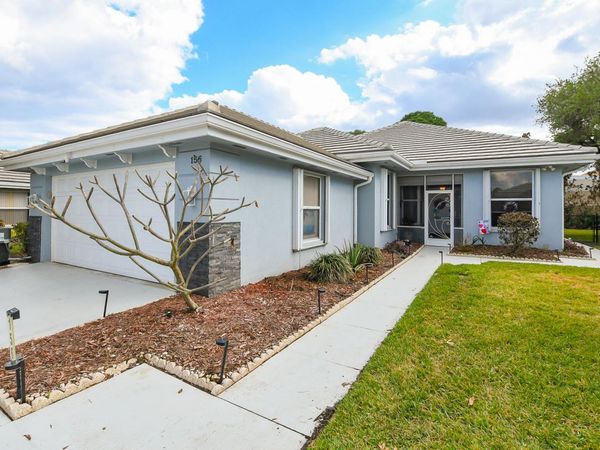 156 NW Bentley Circle, Port St. Lucie, FL 34986