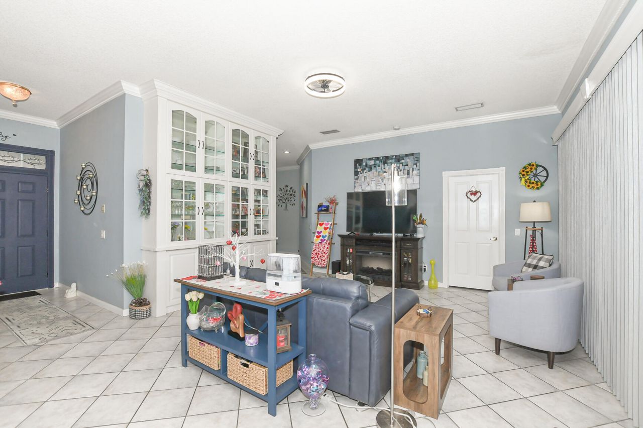 156 NW Bentley Circle, Port Saint Lucie, FL 34986 Photo