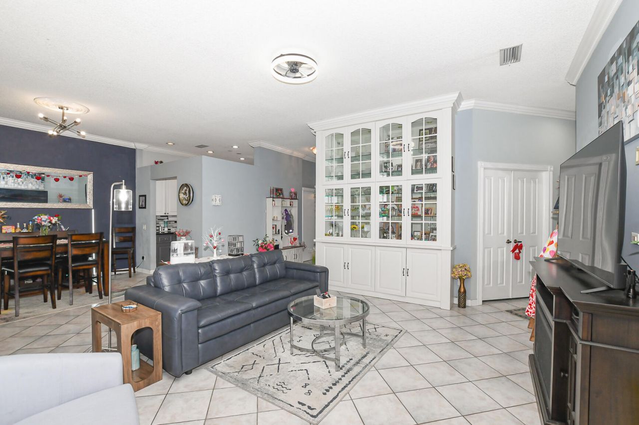 156 NW Bentley Circle, Port Saint Lucie, FL 34986 Photo