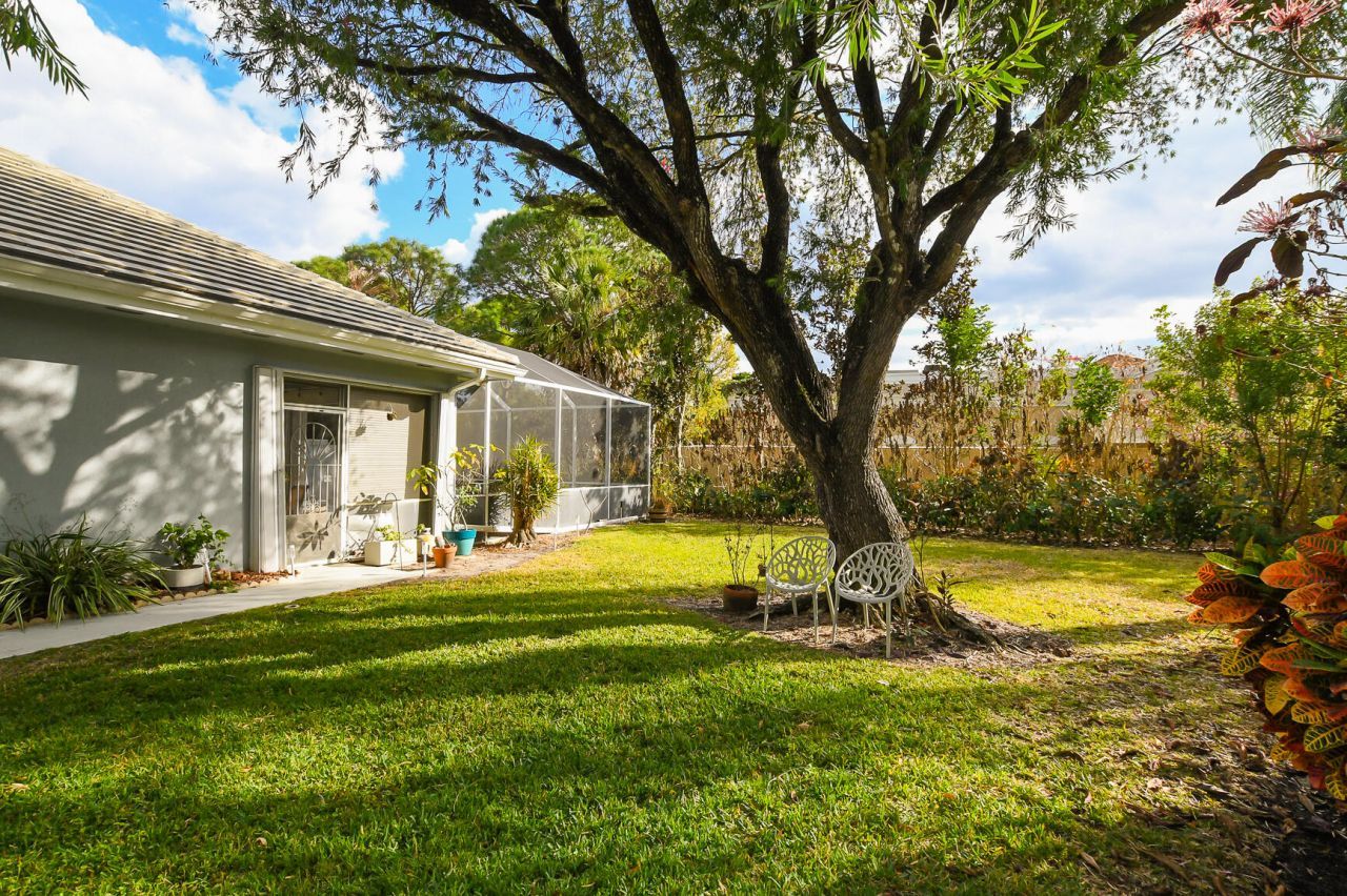 156 NW Bentley Circle, Port Saint Lucie, FL 34986 Photo