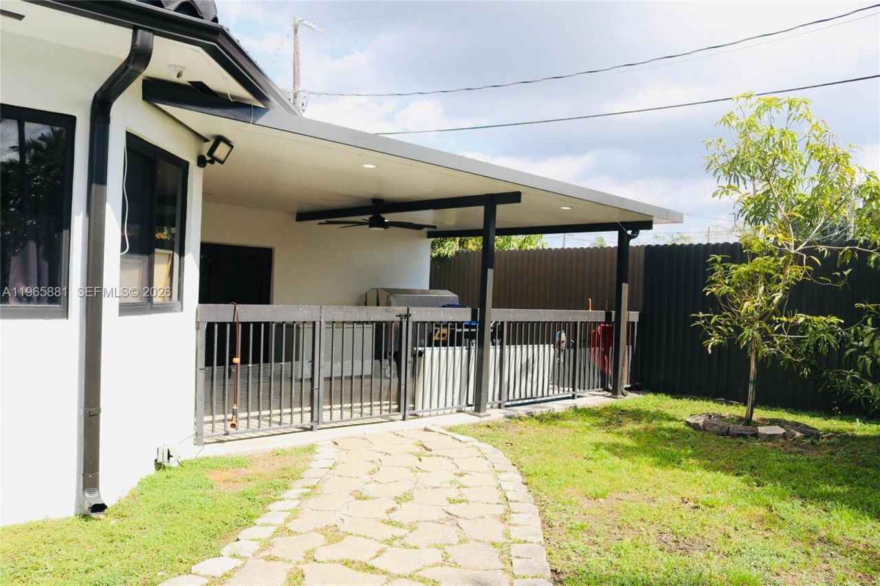 3521 SW 99th Ct, Miami, FL 33165 Photo