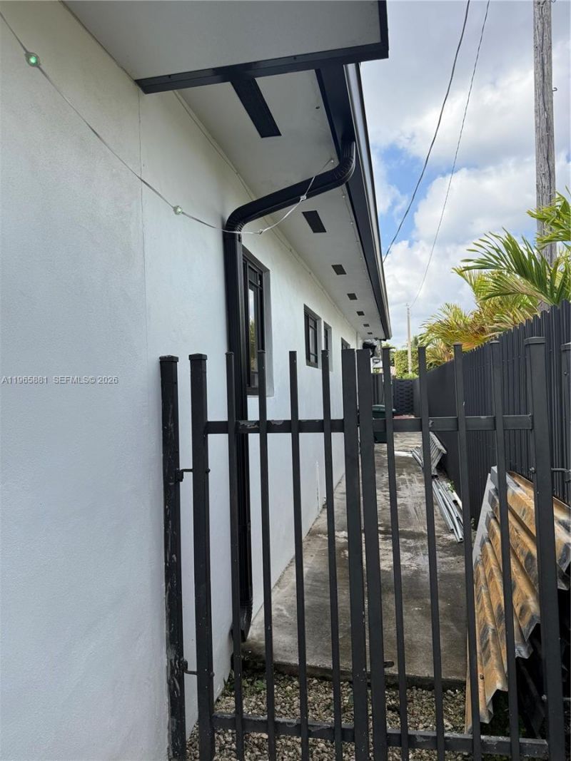 3521 SW 99th Ct, Miami, FL 33165 Photo