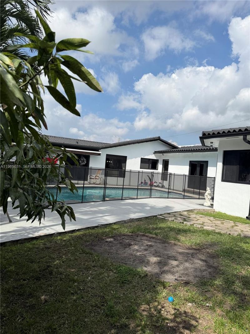 3521 SW 99th Ct, Miami, FL 33165 Photo