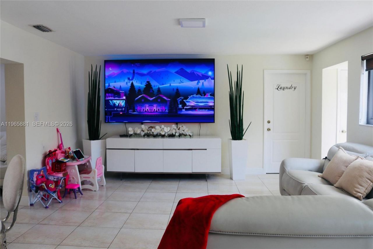 3521 SW 99th Ct, Miami, FL 33165 Photo