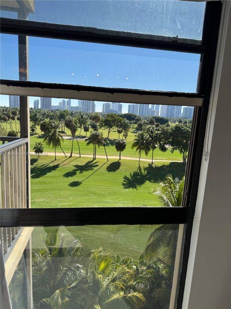 20335 W Country Club Dr, Unit 608, Aventura, FL 33180 Photo