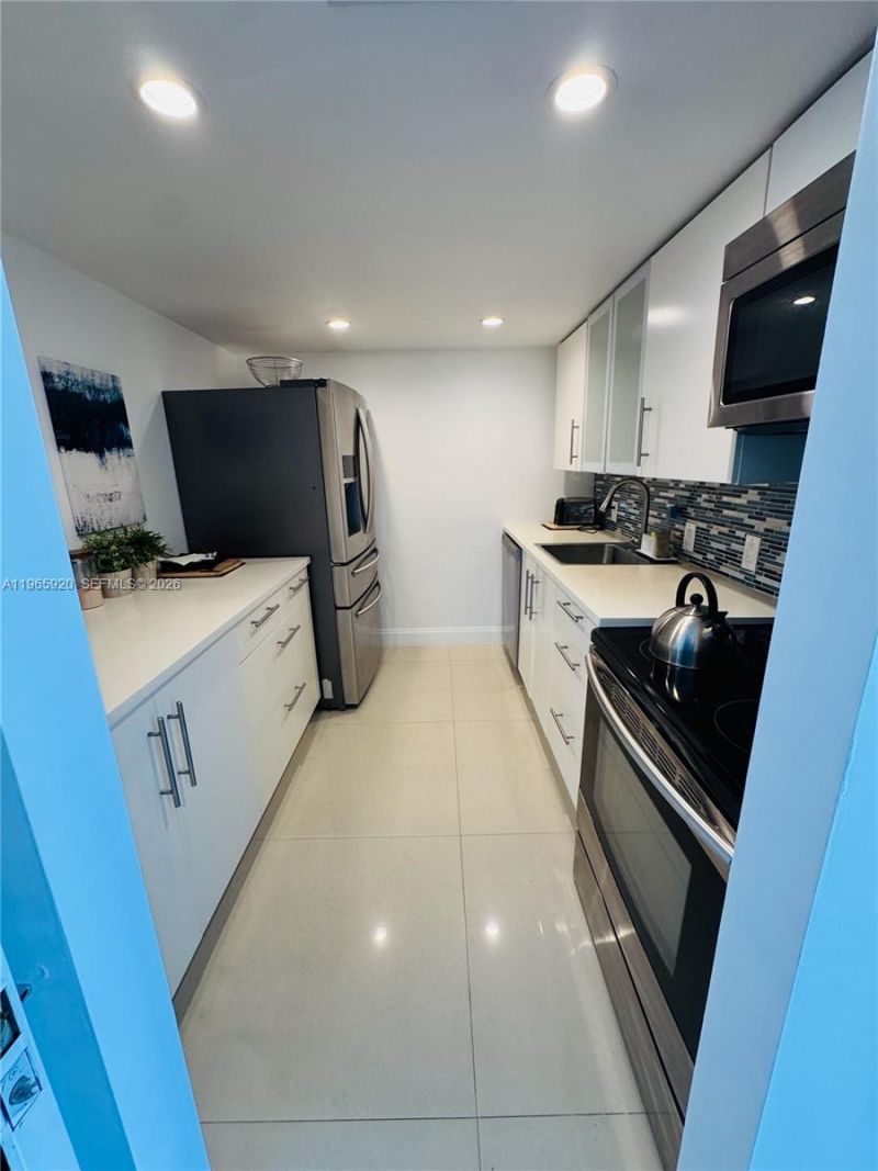 20335 W Country Club Dr, Unit 608, Aventura, FL 33180 Photo