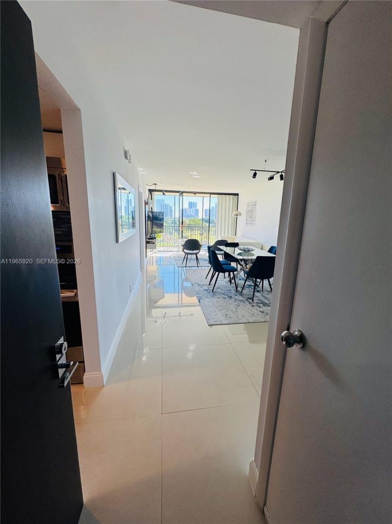 20335 W Country Club Dr, Unit 608, Aventura, FL 33180 Photo