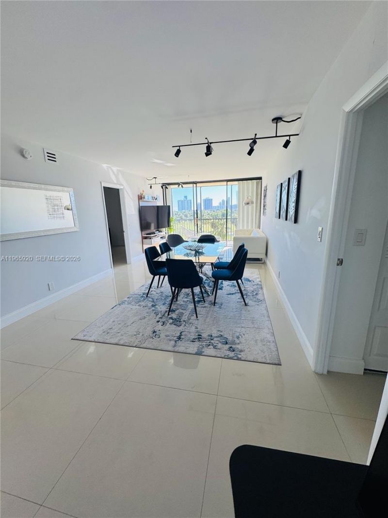 20335 W Country Club Dr, Unit 608, Aventura, FL 33180 Photo