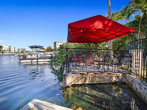 8200 Byron Ave , Unit 3, Miami Beach, FL 33141