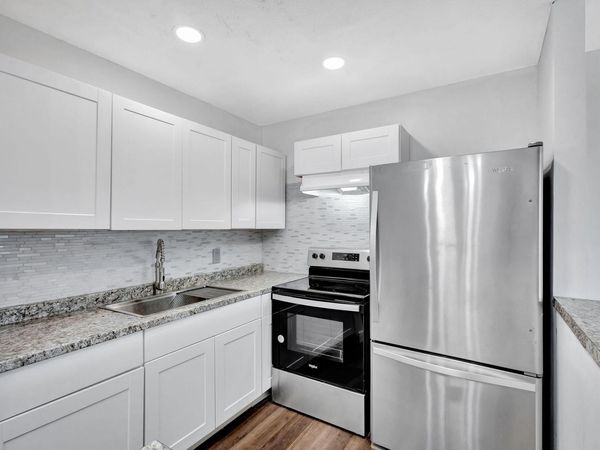 211 Sheffield I, West Palm Beach, FL 33417