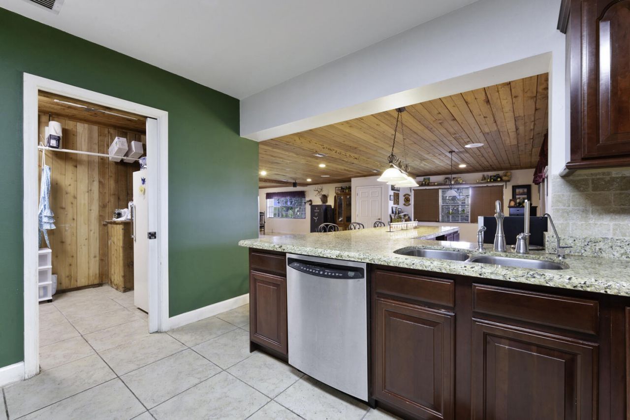 13348 Us Highway 441, Canal Point, FL 33438 Photo