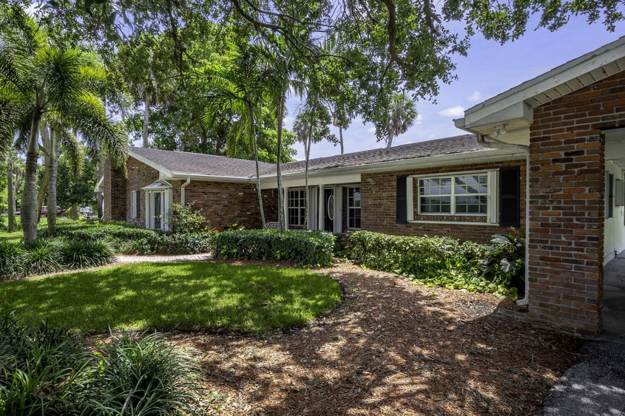 13348 Us Highway 441, Canal Point, FL 33438 Photo