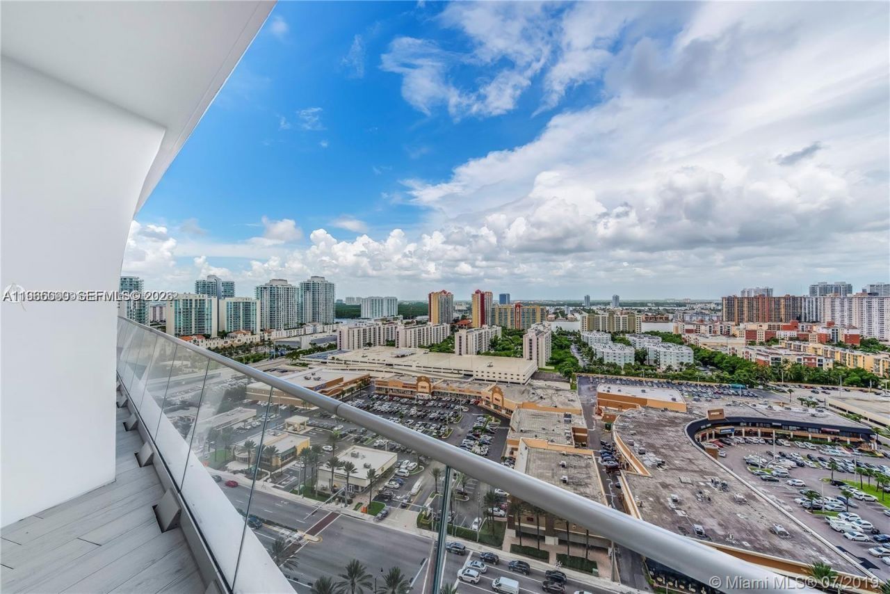 16901 Collins Ave , Unit 1905, Sunny Isles Beach, FL 33160 Photo