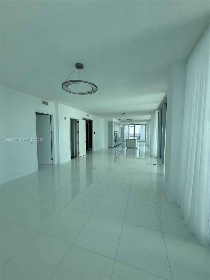 16901 Collins Ave , Unit 1905, Sunny Isles Beach, FL 33160 Photo