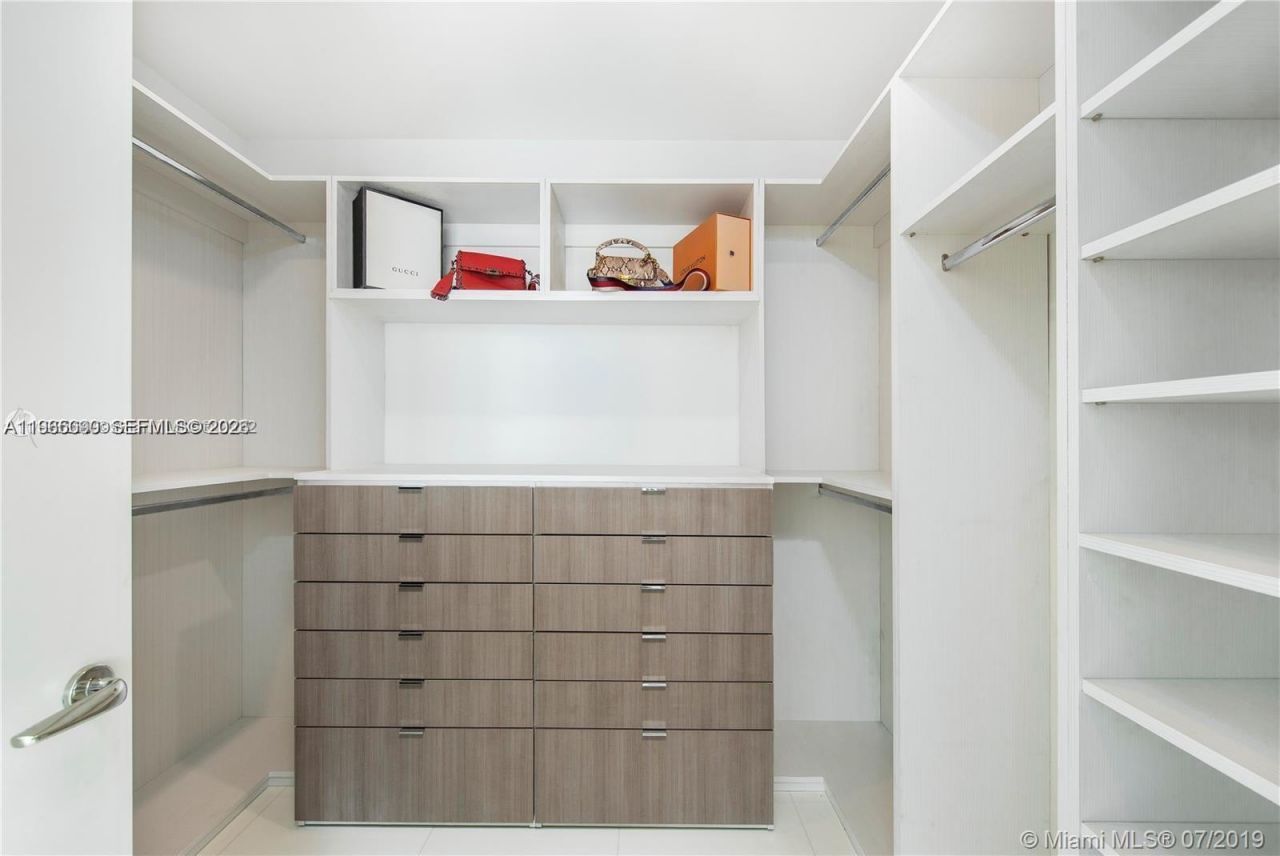 16901 Collins Ave , Unit 1905, Sunny Isles Beach, FL 33160 Photo