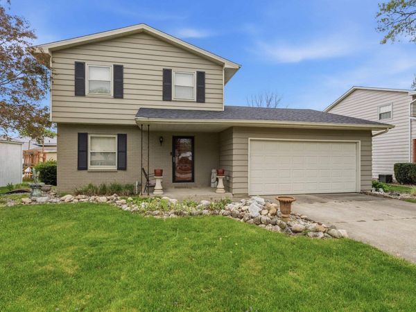 1473 Cambridge Drive, South Bend, IN 46614
