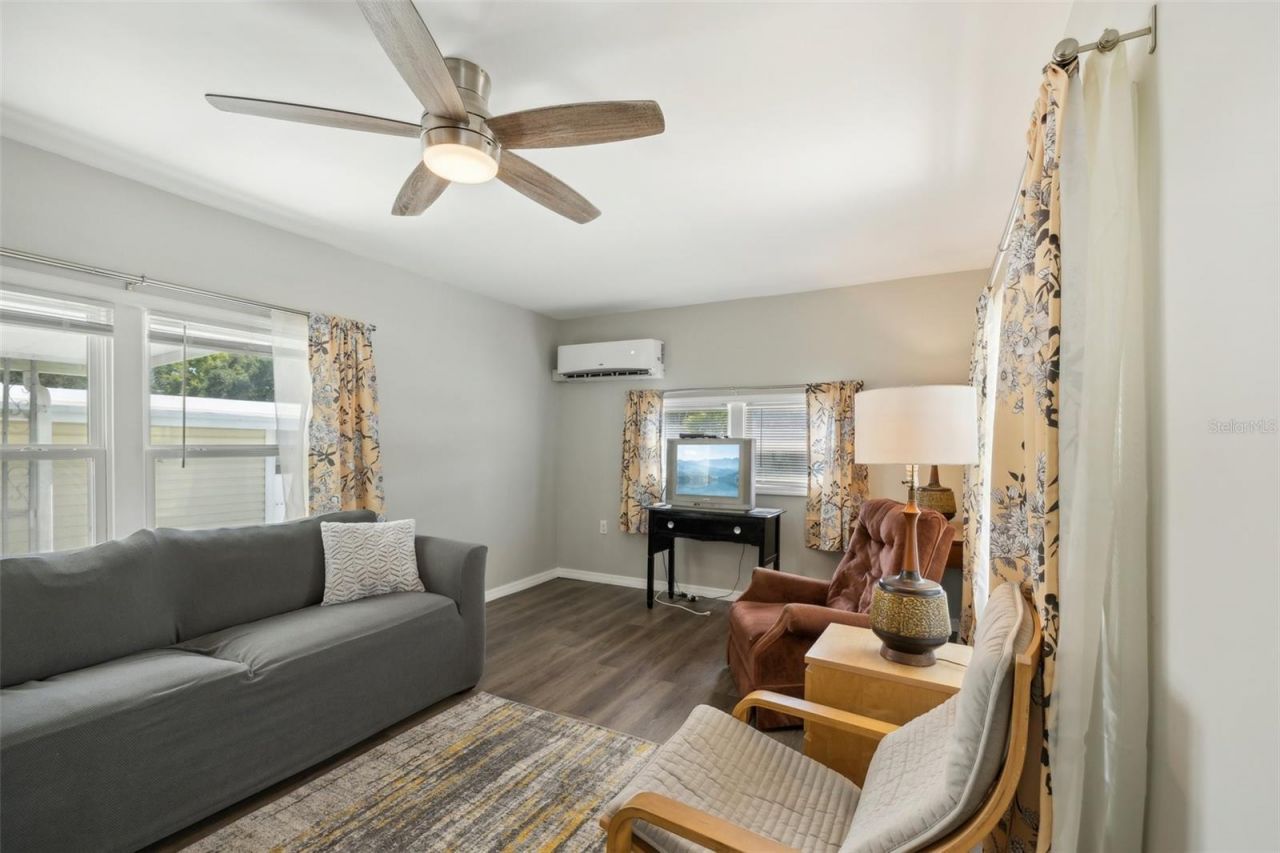 1600 Old Coachman Road, Unit 303, Clearwater, FL 33765 Photo