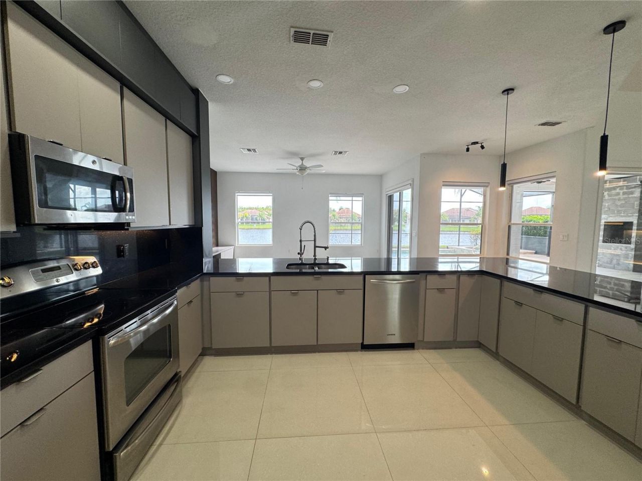 2591 Swoop Circle, Kissimmee, FL 34741 Photo
