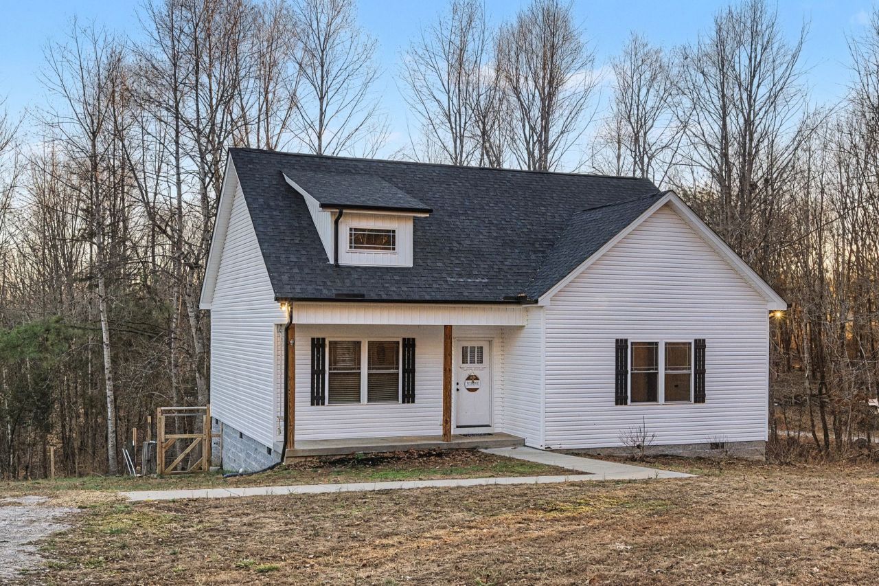 732 Lucas Rd Dickson, TN 37055