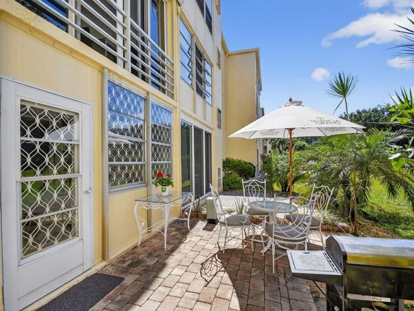 2615 NE 3rd Court, Unit 1060, Boynton Beach, FL 33435