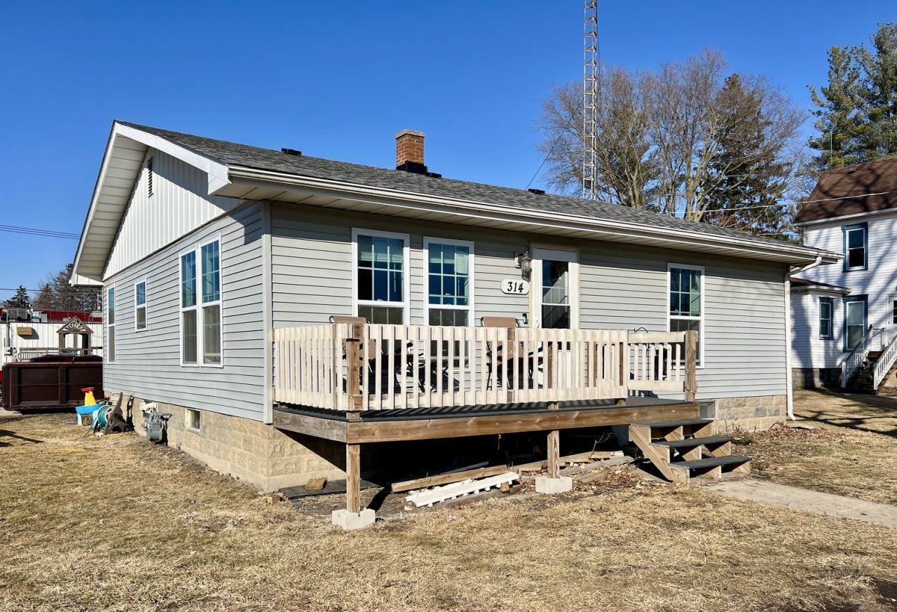 314 W Cherokee Avenue, Shabbona, IL 60550 Main Photo