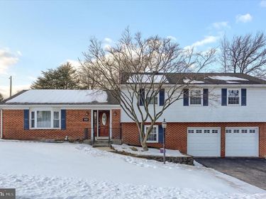 500 DEUBLER ROAD, CAMP HILL, PA 17011