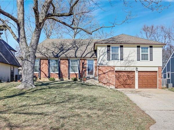 10106 W 98th Street, Overland Park, KS 66212