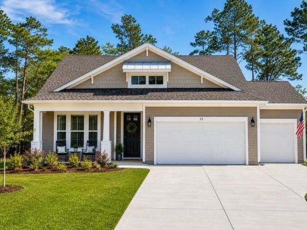 35 Northbrook Dr, Murrells Inlet, SC 29576