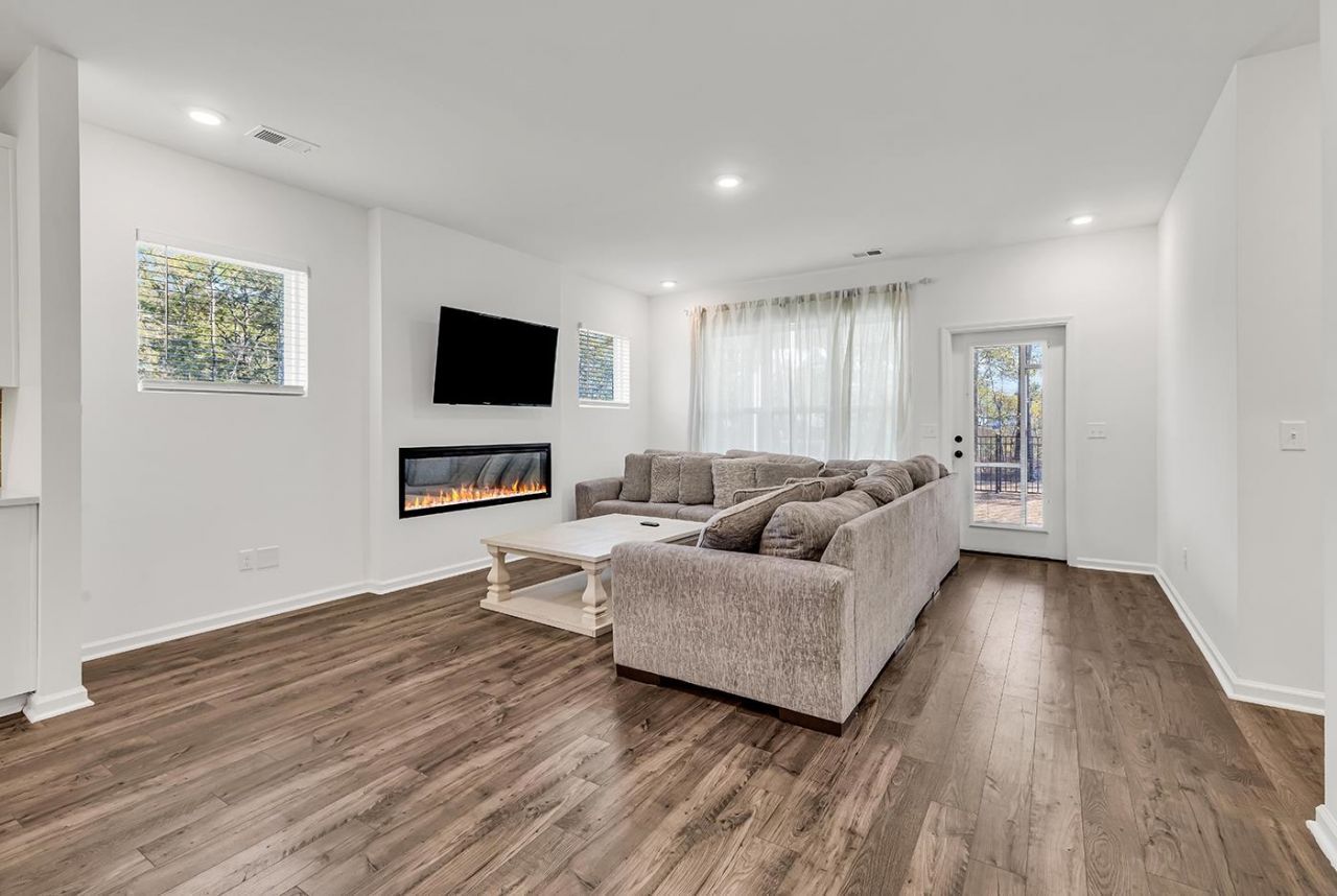 35 Northbrook Dr Photo 11