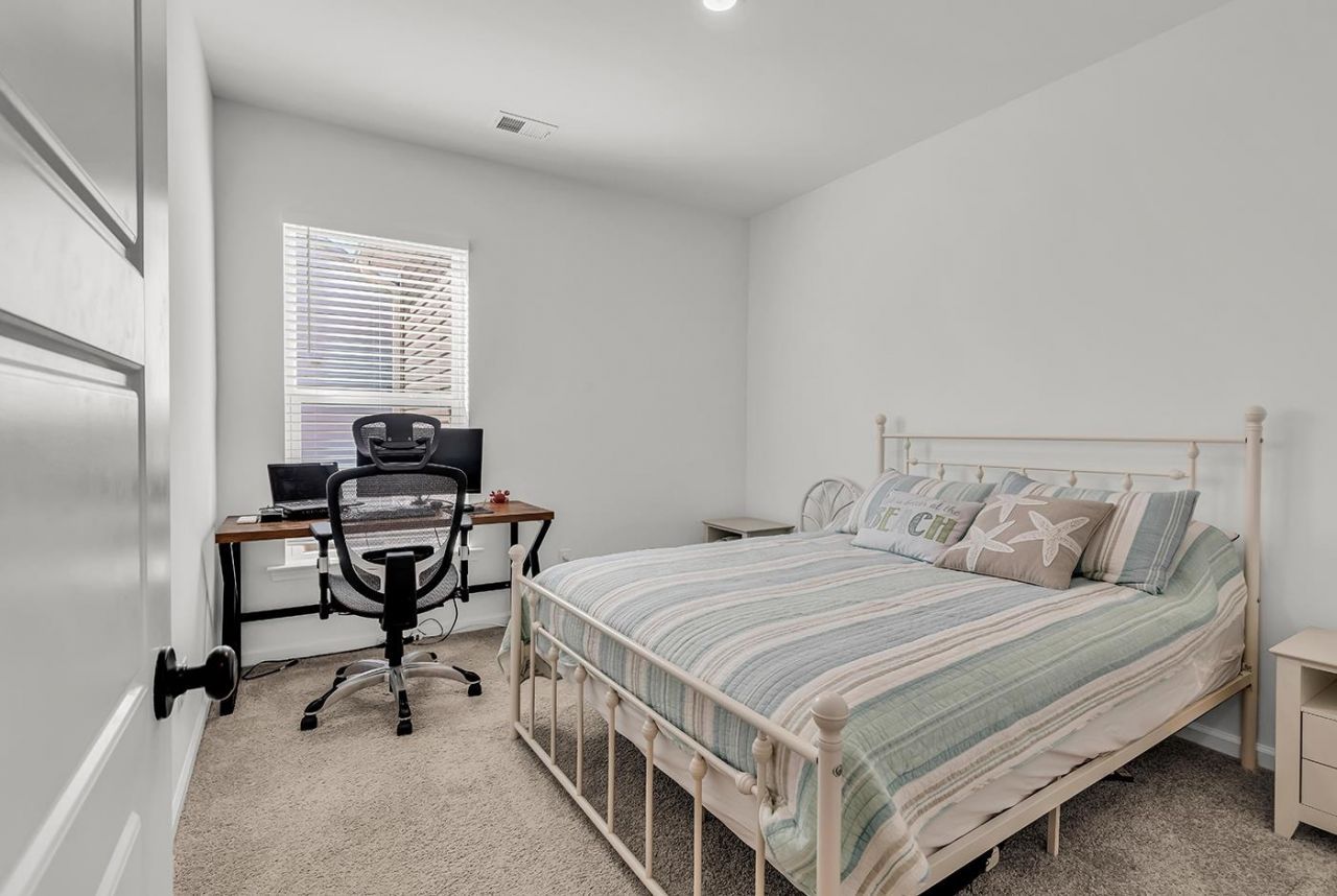 35 Northbrook Dr Photo 22