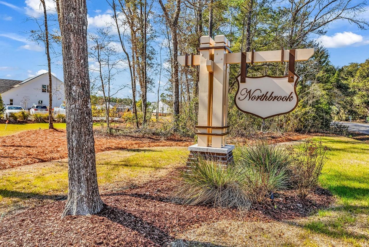 35 Northbrook Dr Photo 28