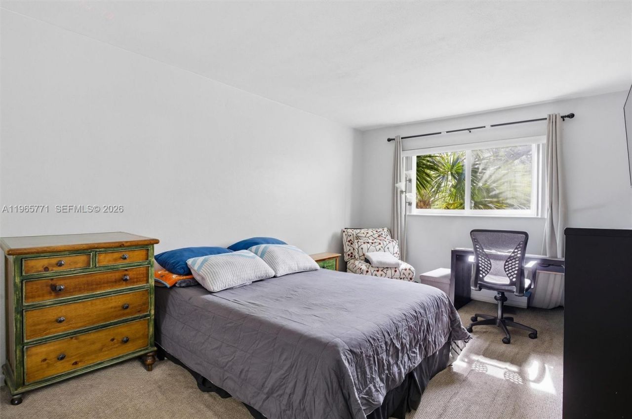 7400 Miami Lakes Dr, Unit D205, Miami Lakes, FL 33014 Photo