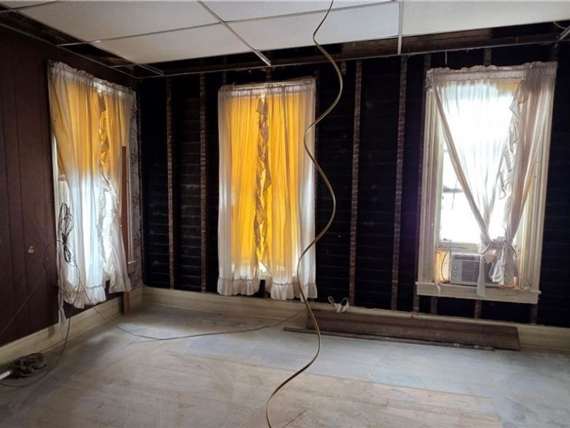 219 Whitely Street, Bridgeport, OH 43912 Photo 15