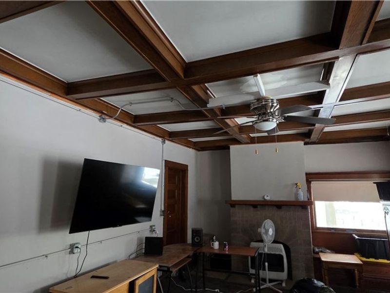 219 Whitely Street, Bridgeport, OH 43912 Photo 3