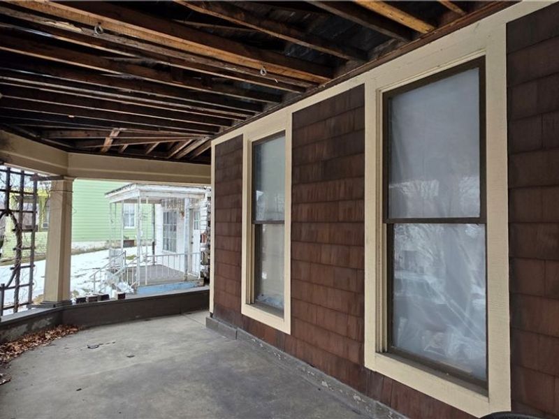 219 Whitely Street, Bridgeport, OH 43912 Photo 9