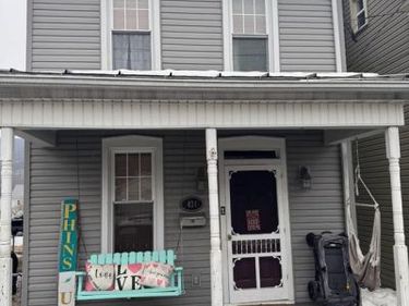 424 JULIAN STREET , WILLIAMSTOWN, PA 17098