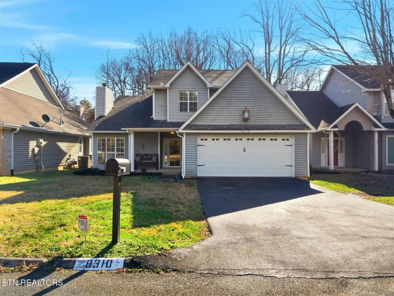 8310 Longcreek Lane, Knoxville, TN 37923 Main Photo