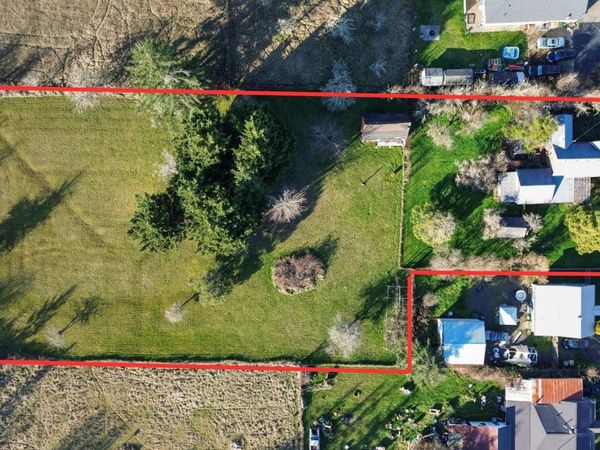 1182 43rd Av, Sweet Home, OR 97386