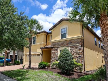 8811 MACAPA DRIVE, KISSIMMEE, FL 34747