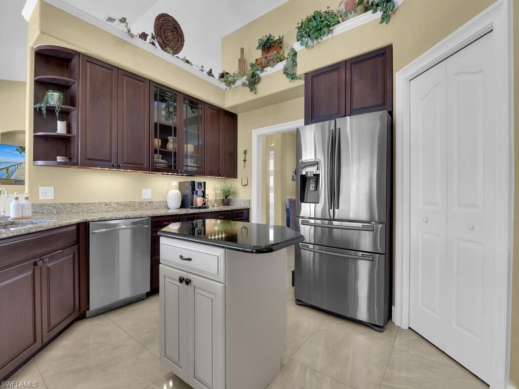 802 SW 56th St, Cape Coral, FL 33914 Photo