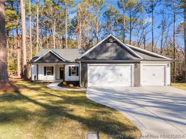 4011 Arcadia Court, Fayetteville, NC 28311