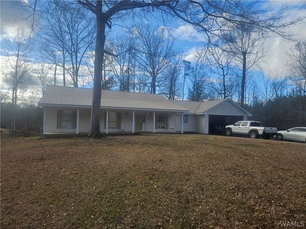 902 7th St NW, Reform, AL 35481