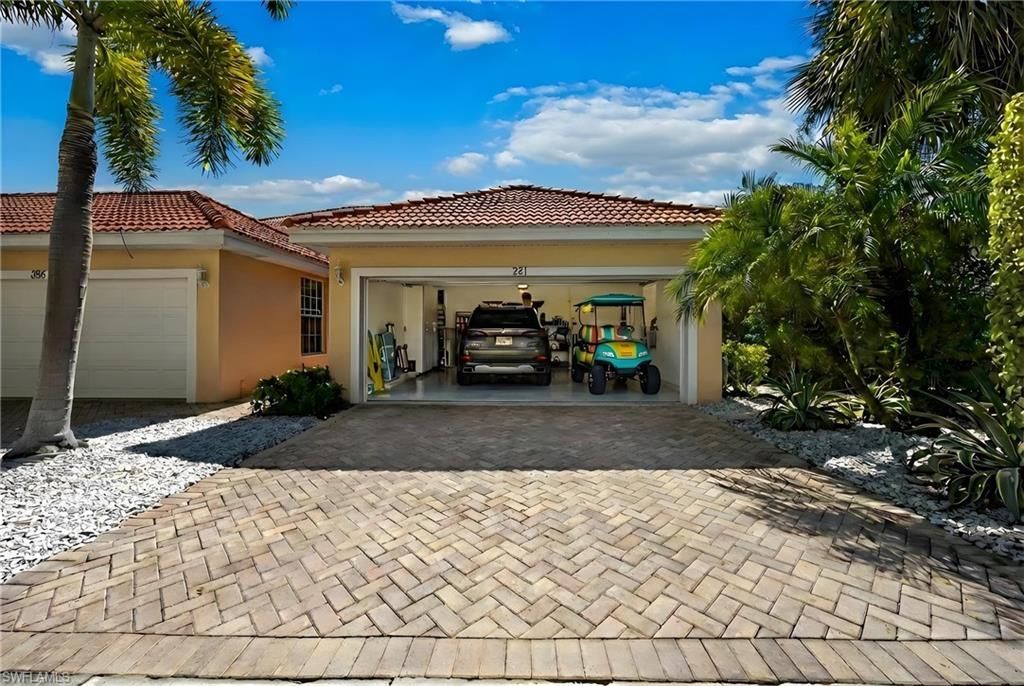 351 9th Ave S, Unit A101, Naples, FL 34102 Photo