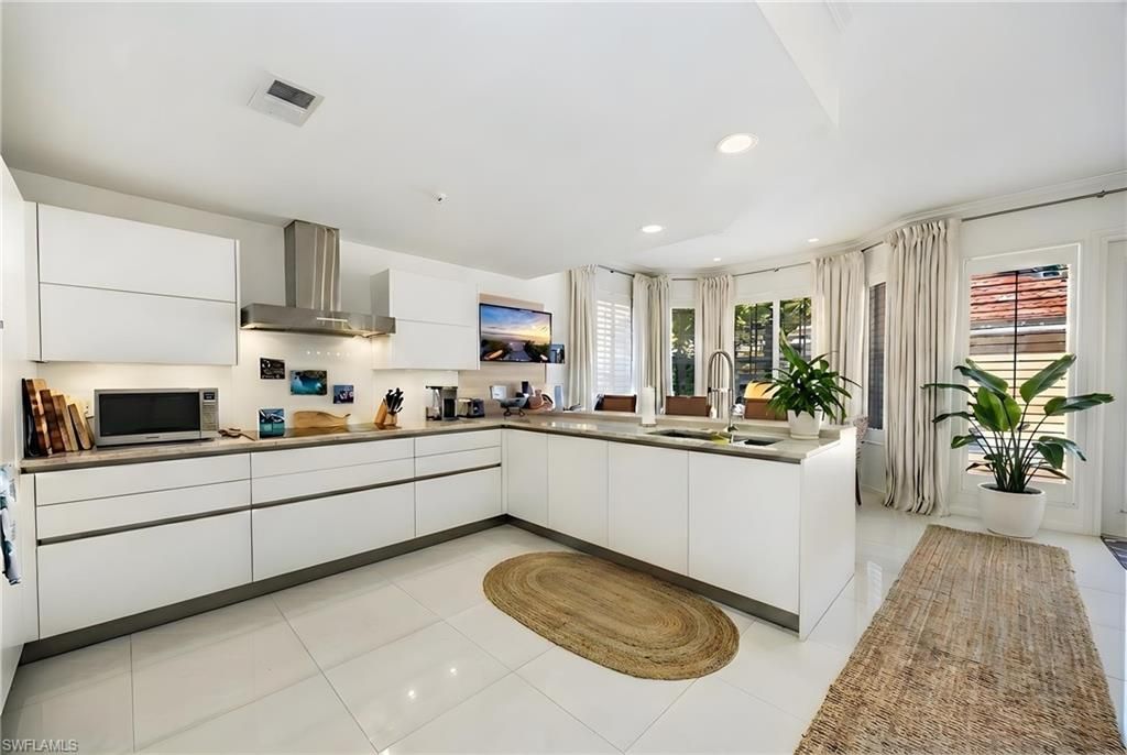 351 9th Ave S, Unit A101, Naples, FL 34102 Photo