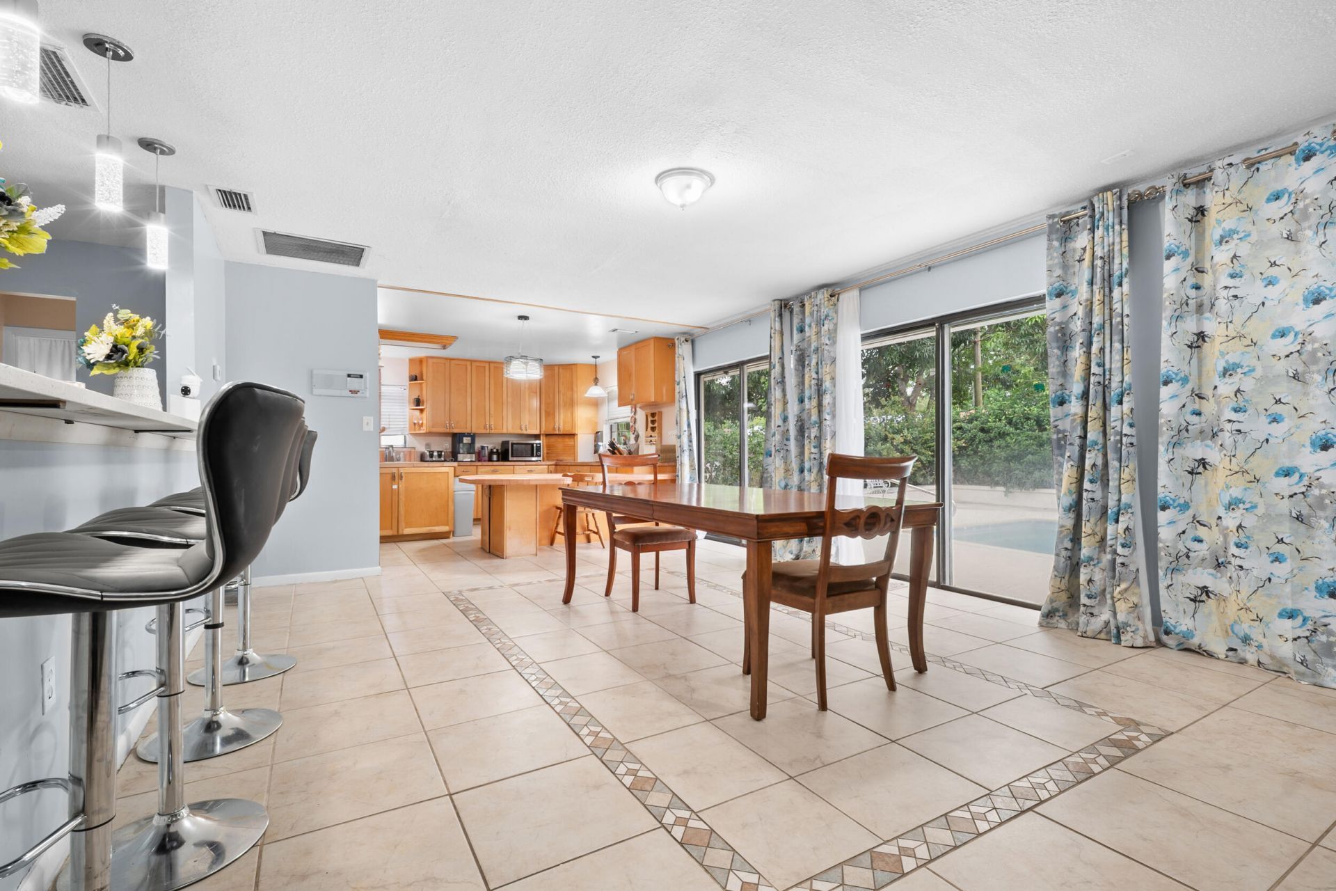 115 NE Caprona Avenue, Port Saint Lucie, FL 34983 Photo