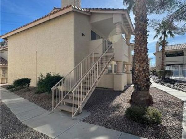 913 Sulphur Springs Lane, Unit 202, Las Vegas, NV 89128